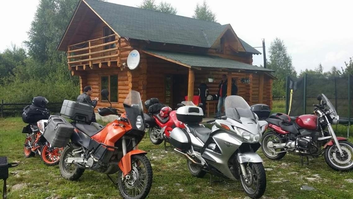 Musketeers Cabin Porumbacu de Sus Eksteriør billede
