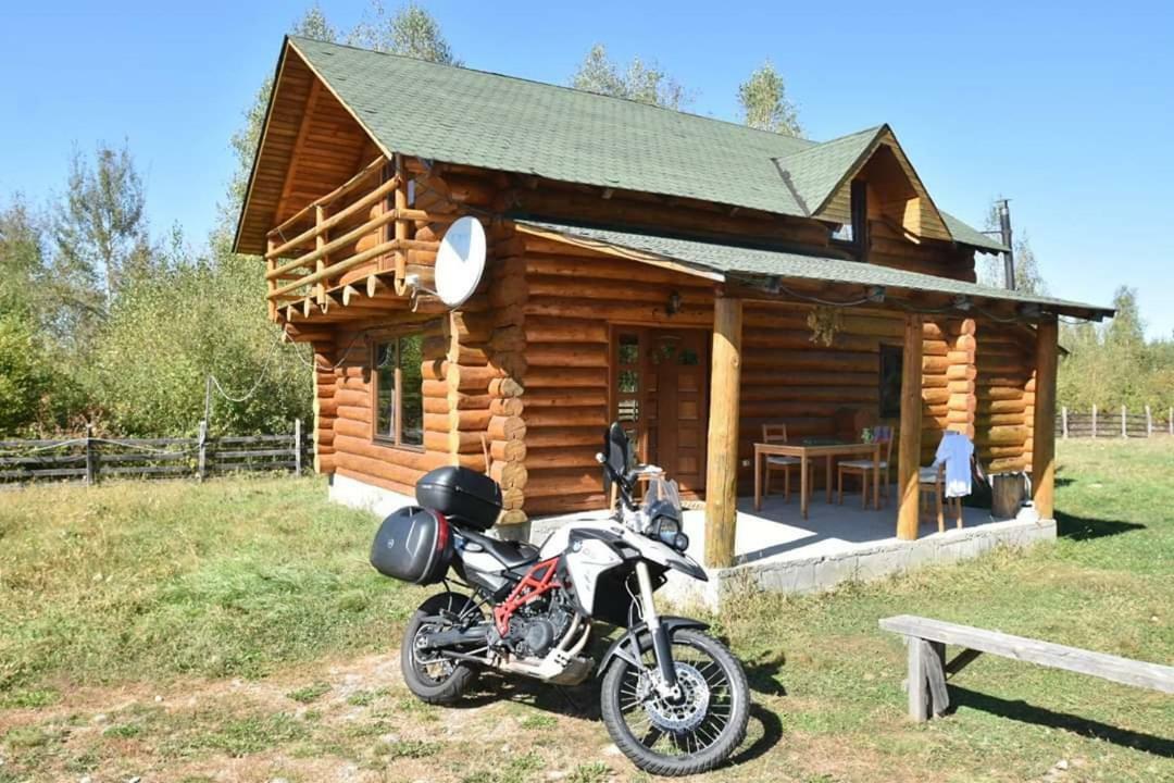 Musketeers Cabin Porumbacu de Sus Eksteriør billede